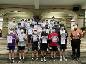 110學年度文學護照低、中、高認證頒獎代表照片